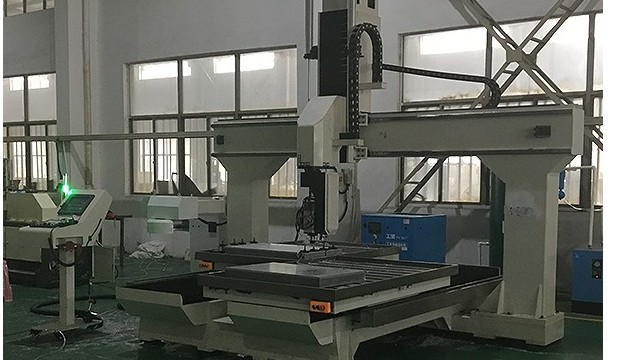 五軸加工中心旋轉(zhuǎn)軸如何裝配？-科鼎數(shù)控