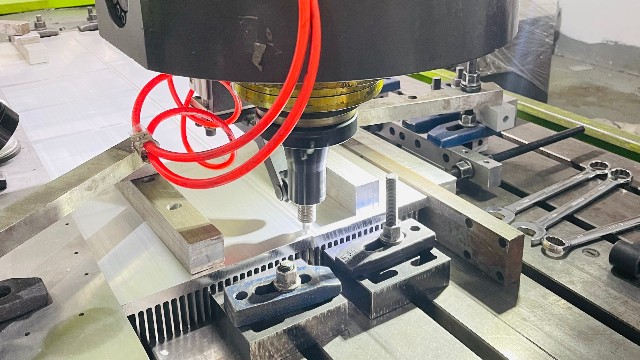 攪拌摩擦焊過(guò)程，是這么操作的嗎？-科鼎鑫數(shù)控